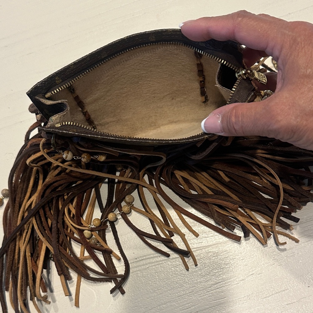 Vintage Boho Louis Vuitton Fringed Wristlet Pouch - Brown Multitone - Picture 6 of 9